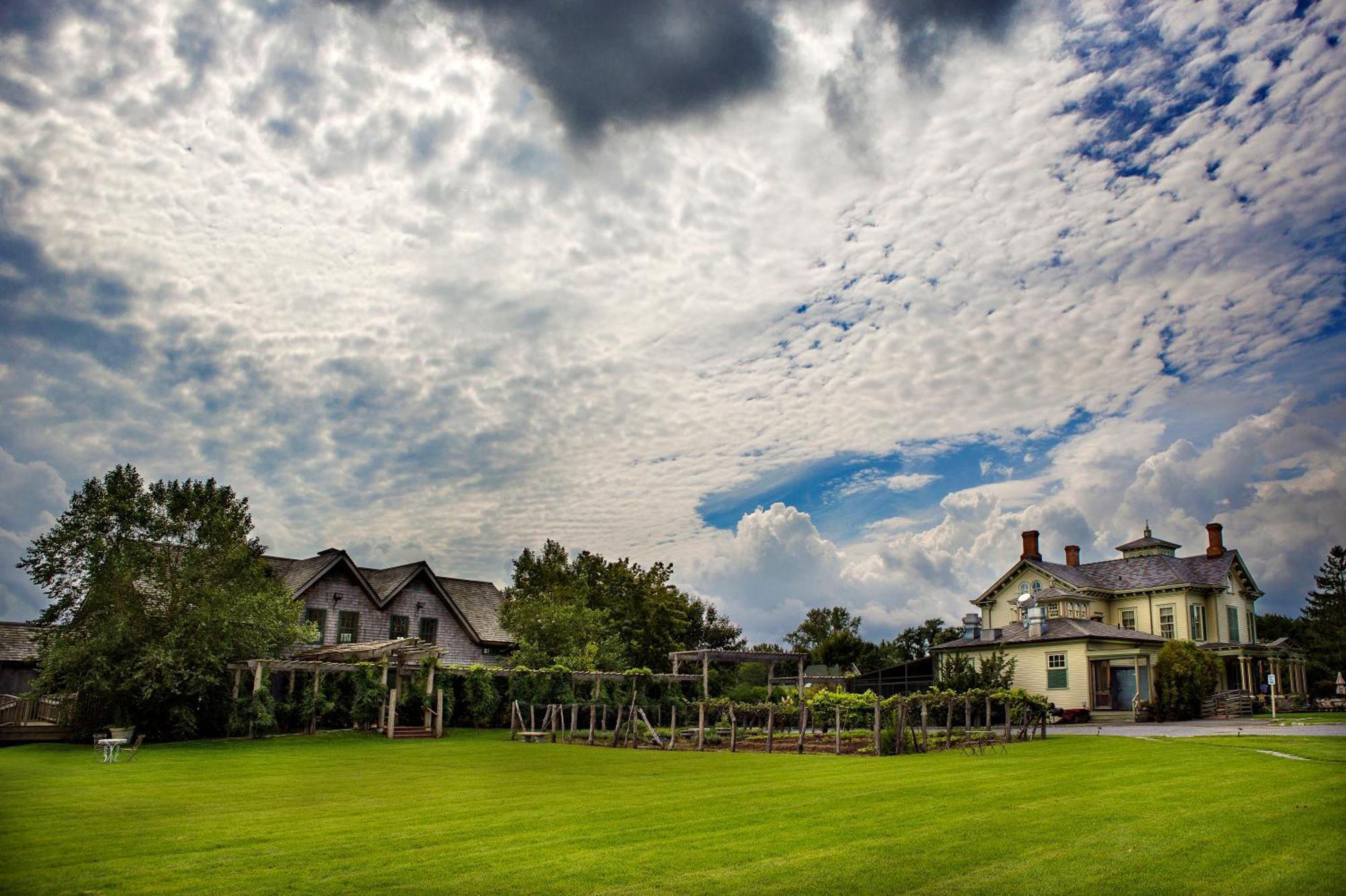 Jedediah Hawkins Inn Jamesport Екстериор снимка