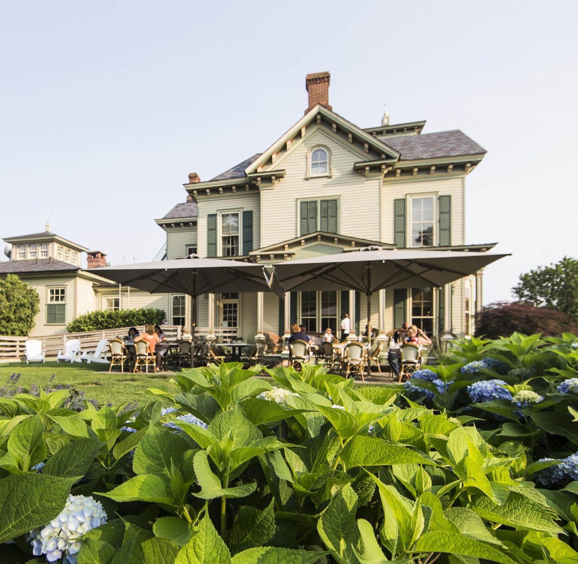 Jedediah Hawkins Inn Jamesport Екстериор снимка